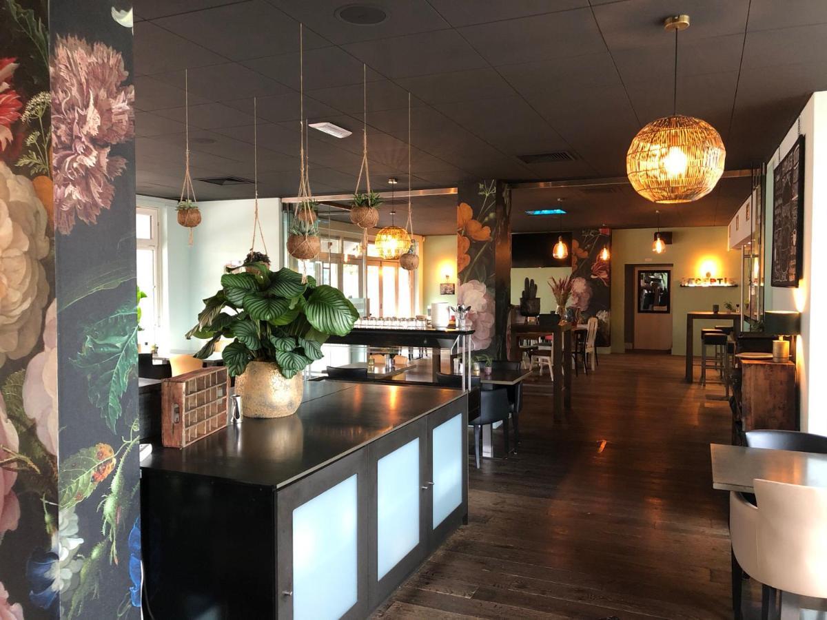 Hotel Restaurant Anno Nu オーストカペッレ エクステリア 写真