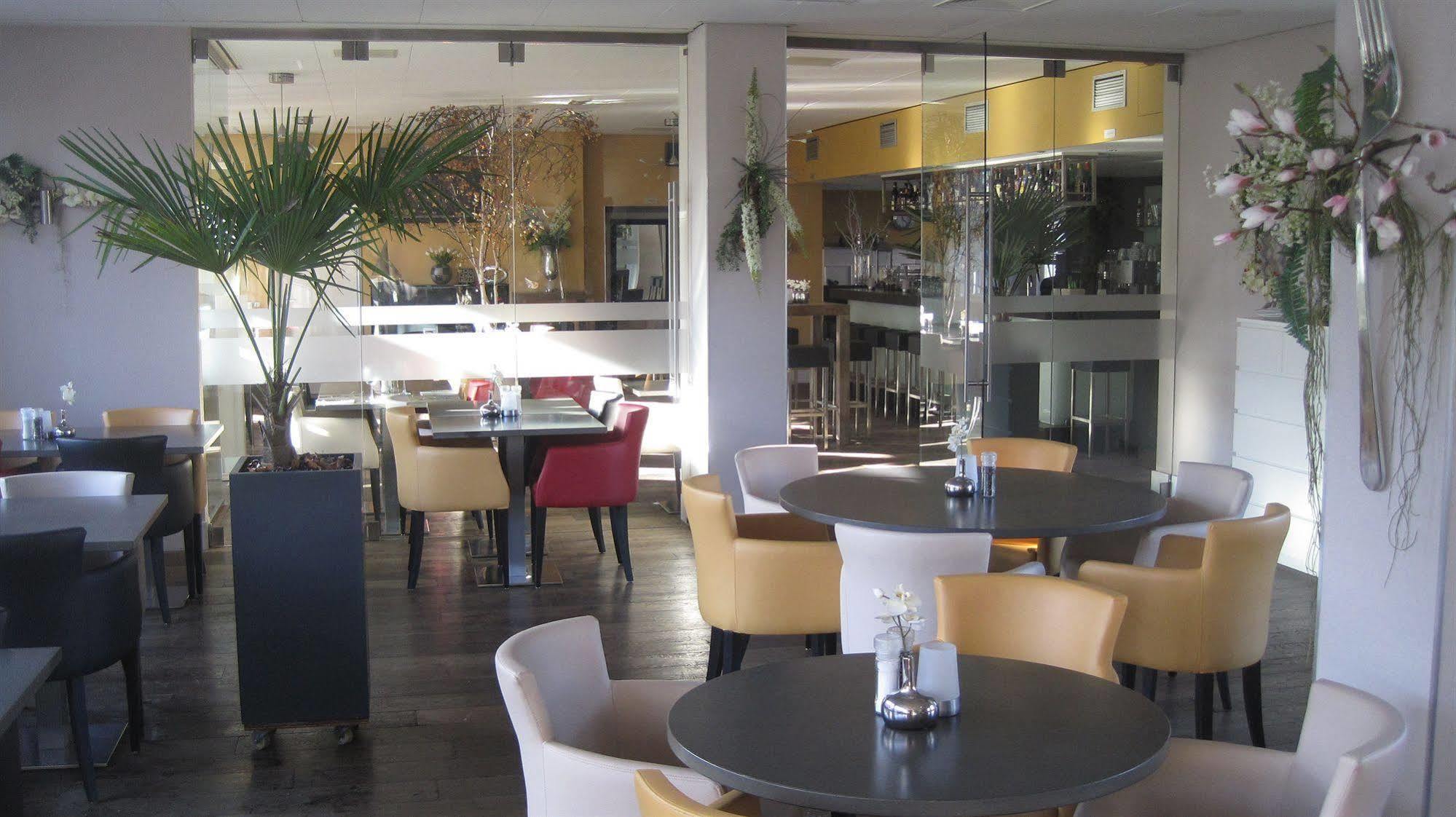 Hotel Restaurant Anno Nu オーストカペッレ エクステリア 写真