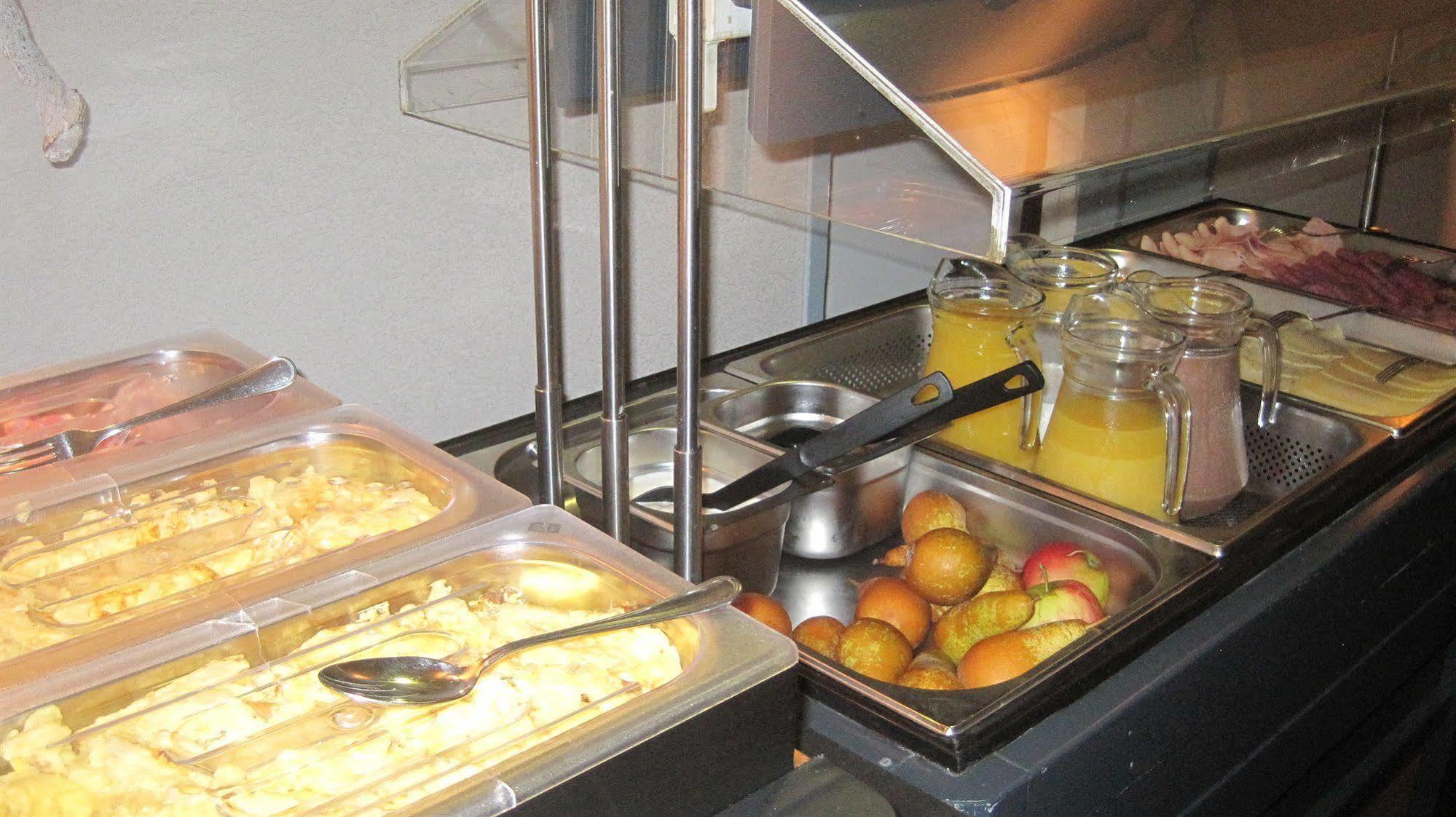 Hotel Restaurant Anno Nu オーストカペッレ エクステリア 写真